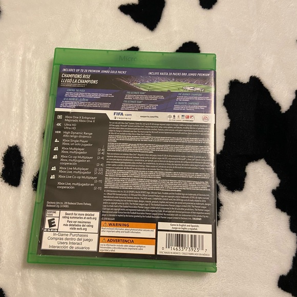 FIFA 19  game disc for Xbox one - Picture 2 of 4